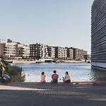 Central Apartment W Private Balcony In Oslo